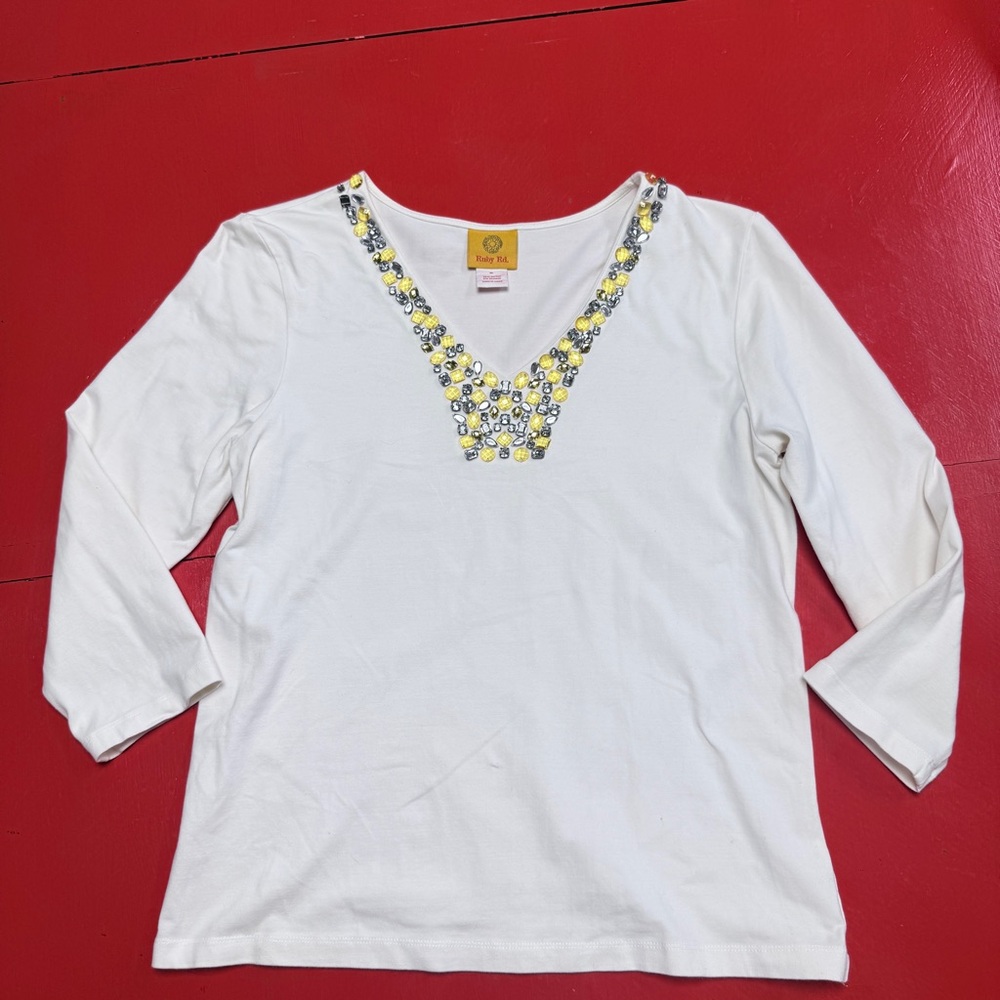 RUBY RD CREAM V NECK LONG SLEEVE TOP YELLOW SILVER GOLD STONES EMBELLISHED